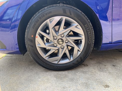 New 2025 Hyundai Elantra Blue w/ Cargo Package image 11