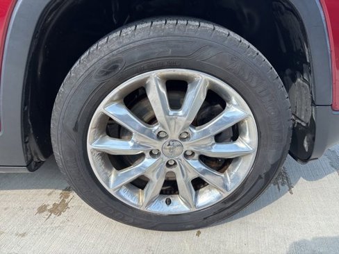 Used 2014 Jeep Cherokee Limited image 12