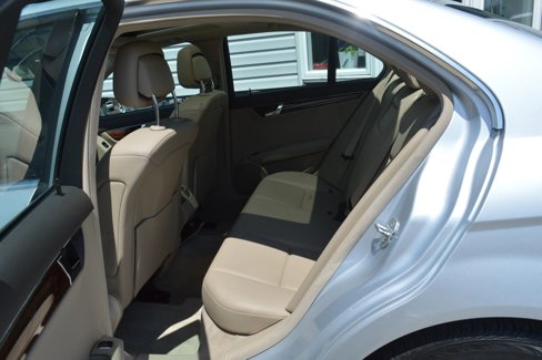 Used 2011 Mercedes-Benz C 300 4MATIC Sedan image 14