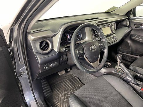 Used 2018 Toyota RAV4 Adventure image 5