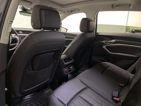 Used 2021 Audi e-tron Premium w/ Black Optic Package image 19