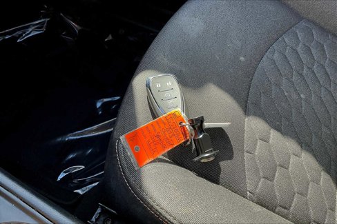 Used 2018 Chevrolet Equinox LT w/ Sun & Infotainment Package image 10