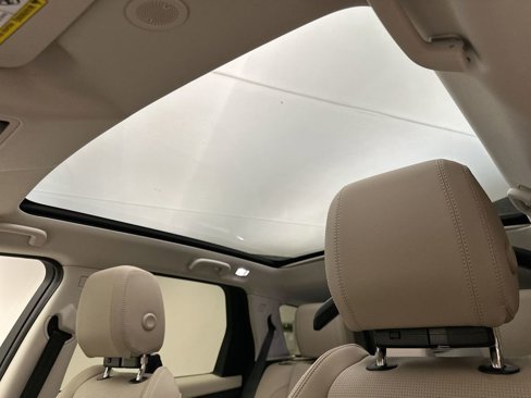 New 2025 Land Rover Discovery Sport S image 10