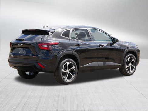 New 2025 Chevrolet Trax RS w/ Sunroof Package image 5