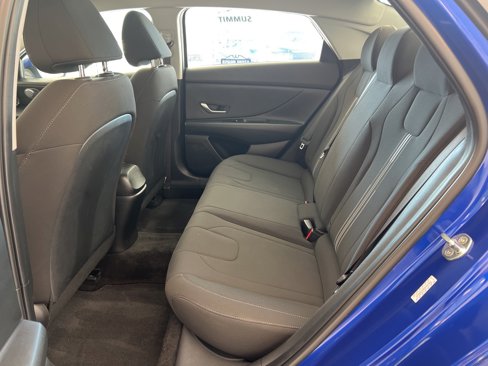 Used 2023 Hyundai Elantra SEL w/ Preferred Accessory Package image 37