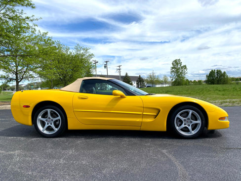 Used 2003 Chevrolet Corvette Convertible w/ Preferred Equipment Group1 image 8
