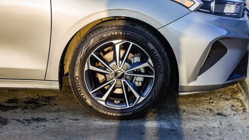Used 2022 Kia Forte LXS image 10