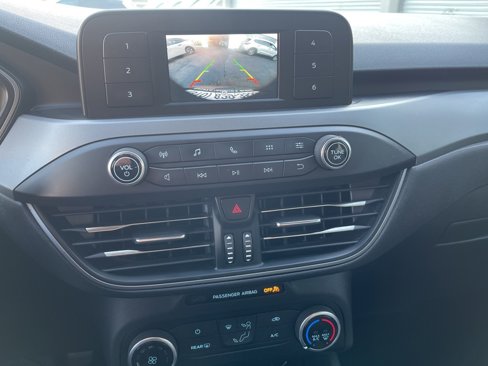 Used 2020 Ford Escape S image 19