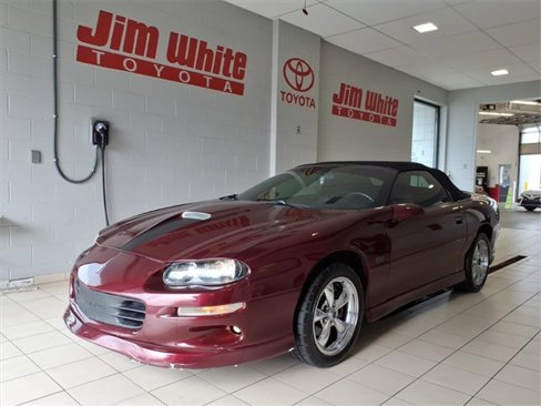 Used 2000 Chevrolet Camaro Z28 image 1