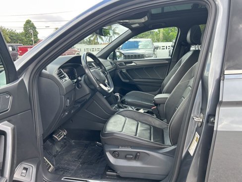 Used 2022 Volkswagen Tiguan SEL R-Line image 9