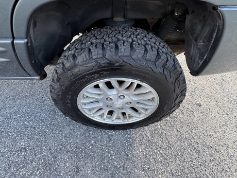 Used 2004 Jeep Grand Cherokee Limited w/ Cold Weather Group image 43