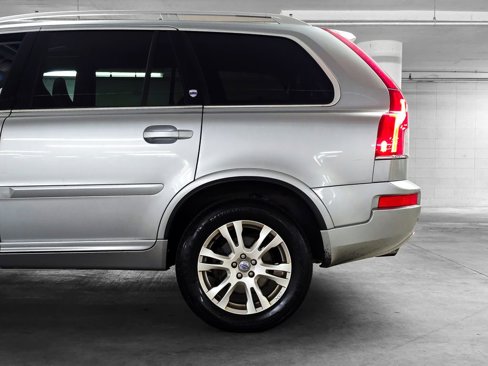 Used 2014 Volvo XC90 3.2 w/ Climate Package image 16