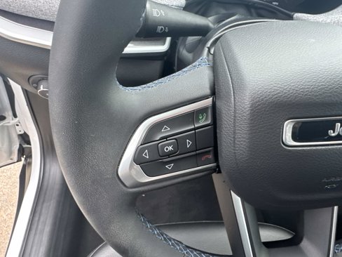Certified 2022 Jeep Compass Latitude image 22