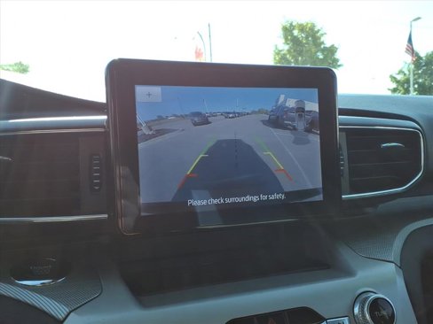 Used 2023 Ford Explorer XLT w/ Equipment Group 202A image 22