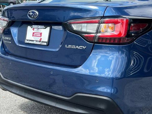 Certified 2022 Subaru Legacy Limited image 6