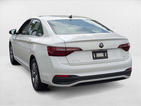 Used 2022 Volkswagen Jetta SE w/ Panoramic Sunroof Package image 7