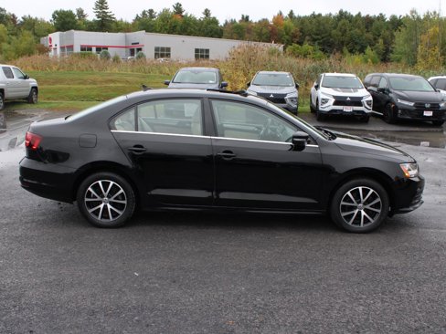 Used 2018 Volkswagen Jetta SE image 4