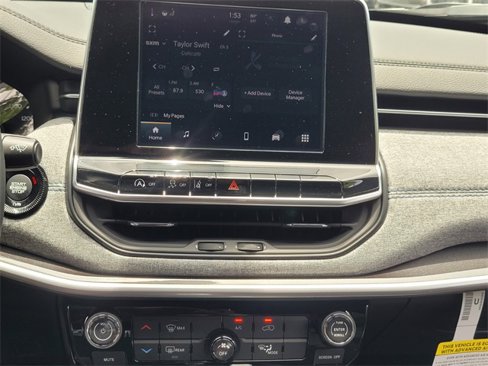New 2025 Jeep Compass Latitude image 21