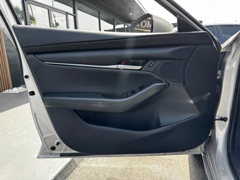 Used 2023 MAZDA MAZDA3 s image 11