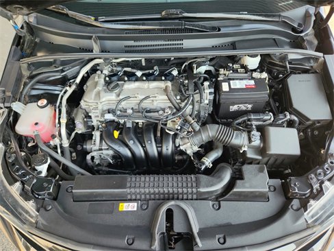 Used 2021 Toyota Corolla LE image 32
