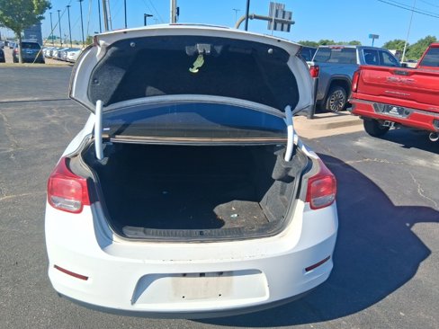 Used 2015 Chevrolet Malibu LT image 14