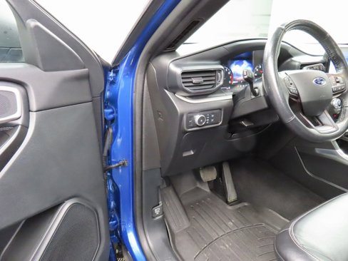 Used 2020 Ford Explorer XLT w/ Equipment Group 202A image 49