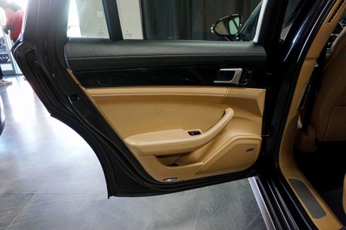 Used 2018 Porsche Panamera image 69