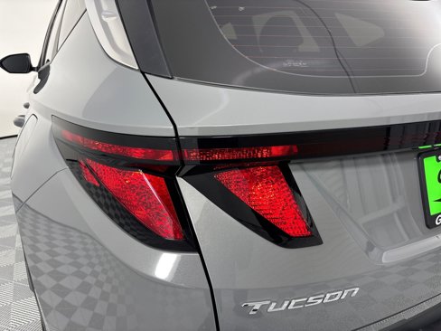 Used 2024 Hyundai Tucson SE image 13