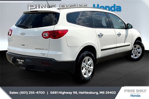 Used 2011 Chevrolet Traverse LS image 11