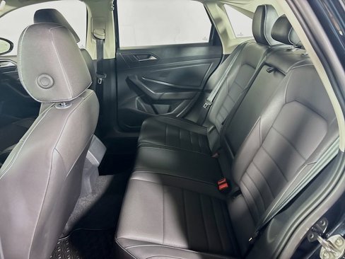 Certified 2024 Volkswagen Jetta SE image 21