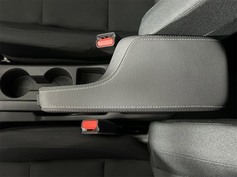 Certified 2025 Nissan Kicks Play S image 22