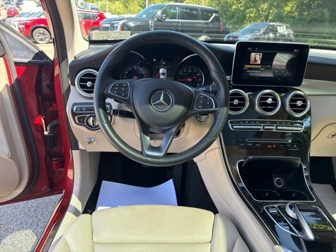 Used 2018 Mercedes-Benz GLC 300 4MATIC image 13