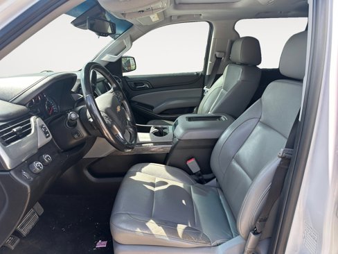 Used 2018 Chevrolet Suburban LT image 9