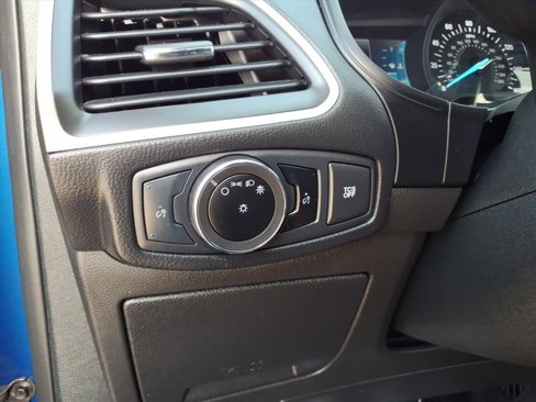 Used 2023 Ford Edge SEL image 19