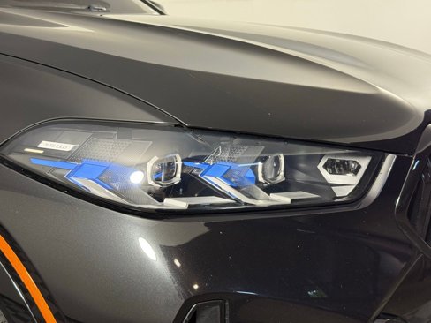 Used 2024 BMW X6 xDrive40i w/ Premium Package image 15