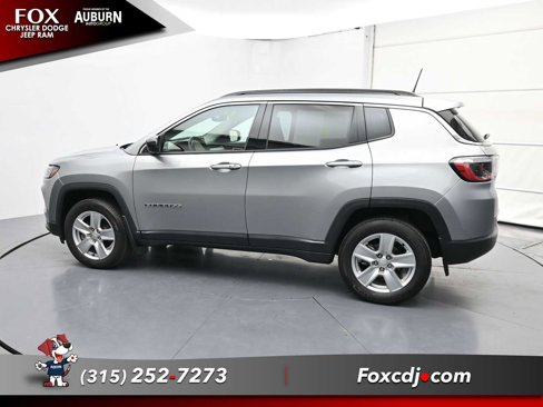 Used 2022 Jeep Compass Latitude w/ Convenience Group image 12