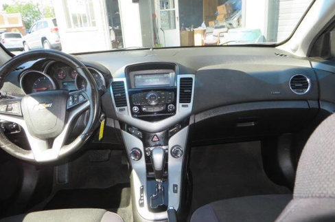 Used 2013 Chevrolet Cruze LT image 44