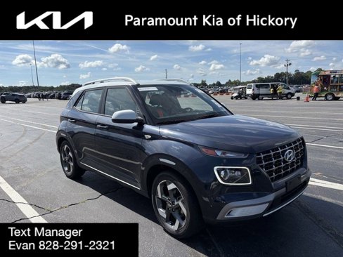 Used 2024 Kia Seltos LX image 3