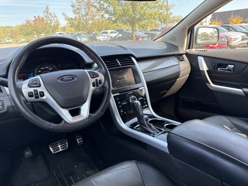 Used 2011 Ford Edge Sport w/ Driver Entry Pkg image 10