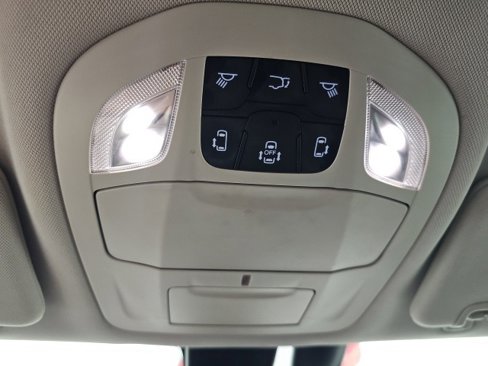 Certified 2017 Chrysler Pacifica Touring-L image 24