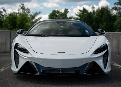 New 2025 McLaren Artura Spider image 33