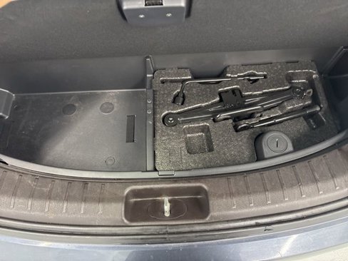 Used 2015 Hyundai Santa Fe GLS image 10