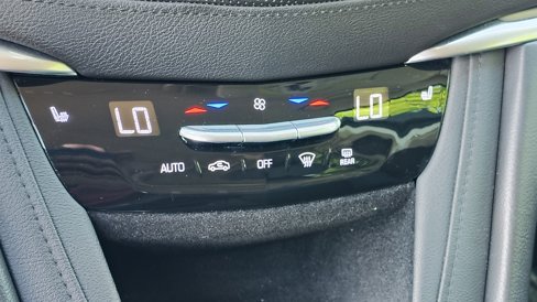 Used 2017 Cadillac XT5 Luxury w/ Driver Awareness Package image 22