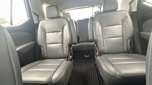 Used 2020 Chevrolet Traverse LT w/ LT Premium Package image 23