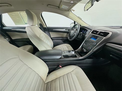 Used 2018 Ford Fusion S image 26