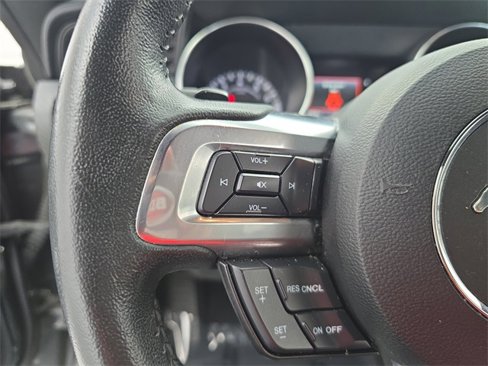 Used 2020 Ford Mustang Coupe image 15