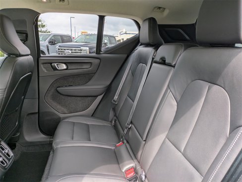 Certified 2025 Volvo XC40 B5 Plus image 14