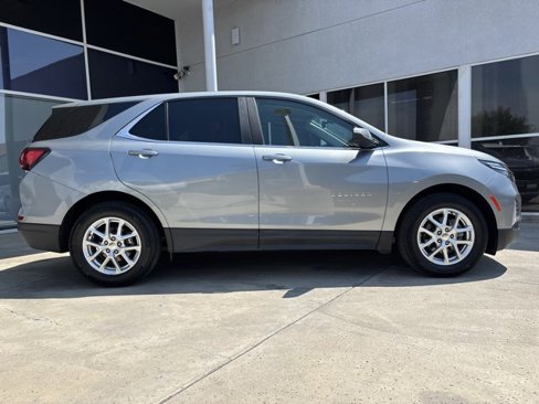 Certified 2024 Chevrolet Equinox LT image 2