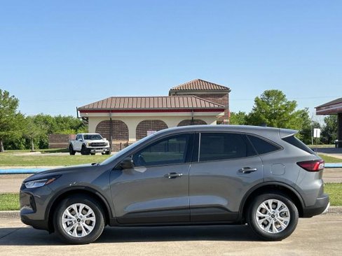 New 2025 Ford Escape Active image 3