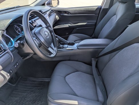 Used 2018 Toyota Camry LE image 24